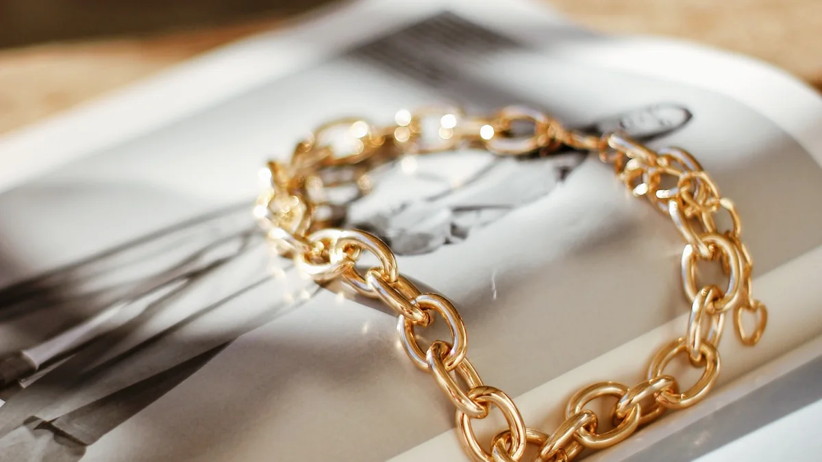 Host Gifts for Weekends, Dinners, and Holiday Visits lifestyle photograph